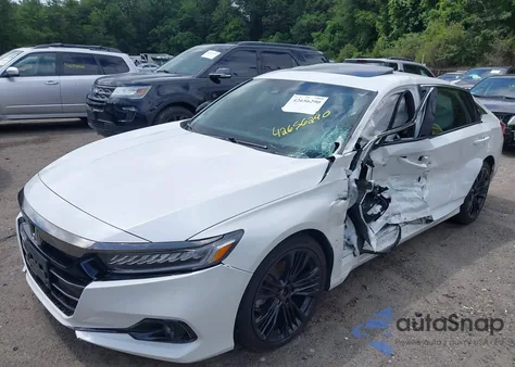 2022 Honda Accord Sport 2.0T z USA, uszkodzony, nr VIN 1HGCV2F33NA013503